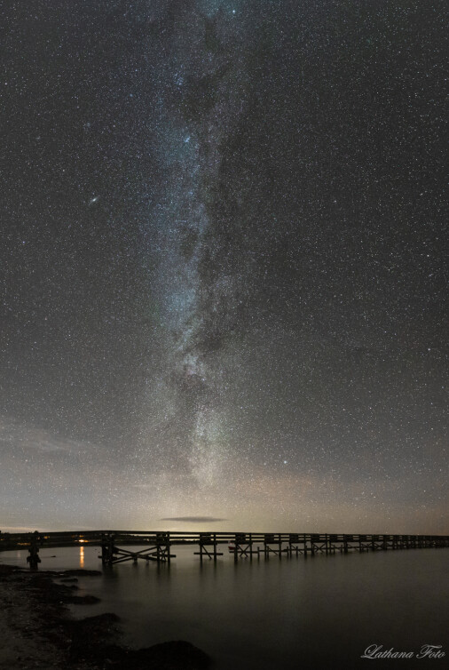 050119 Mælkevejen over broen på Ordrup Strand