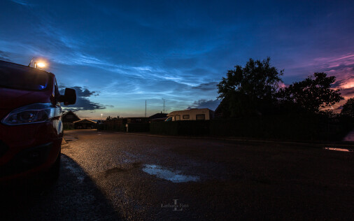 130619 Lysende natskyer i tordenvejret